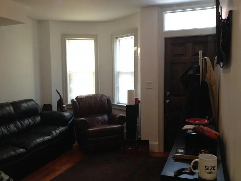 16 Warwick St — Photo 3