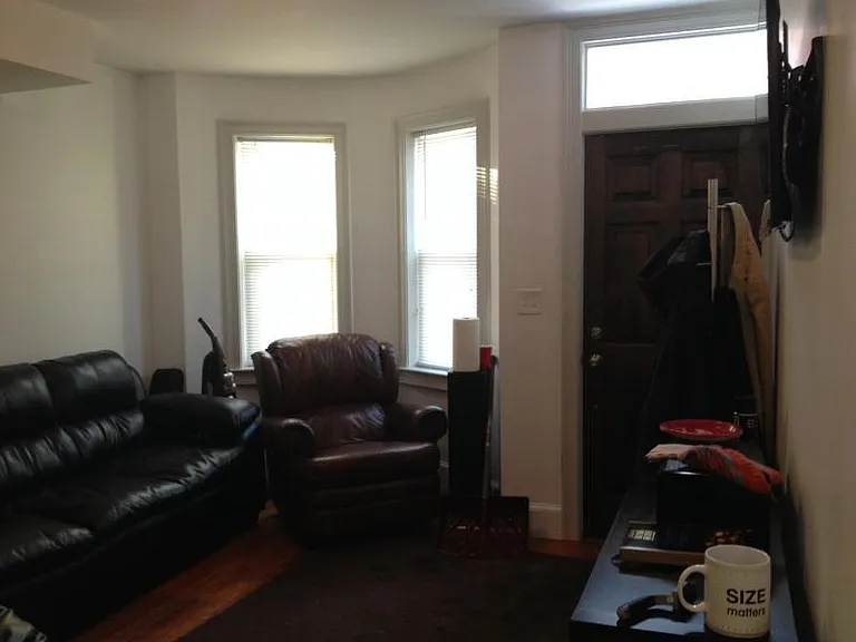 16 Warwick St — Photo 3