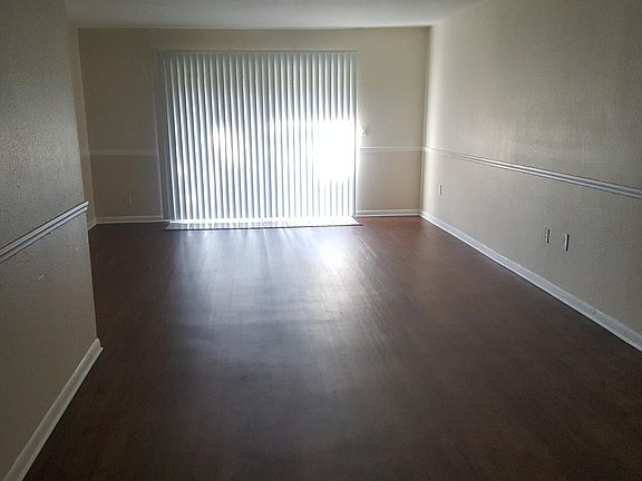 4th image of 11139 Normandy Cir APT 1