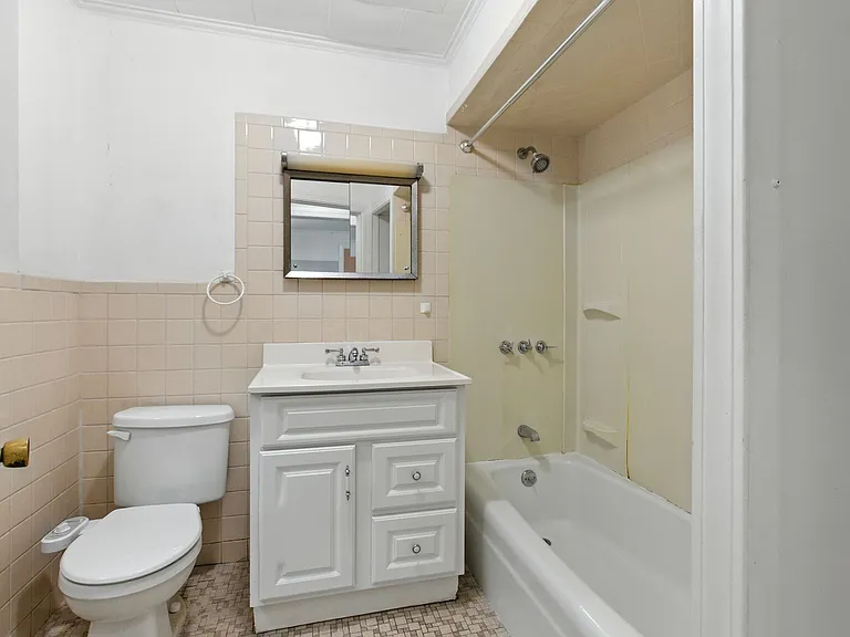 545 Broadway #1 — Photo 21