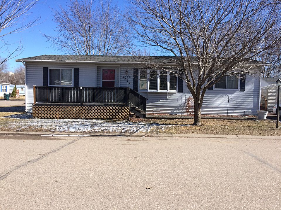 1st image of 3452 92nd Ct NE