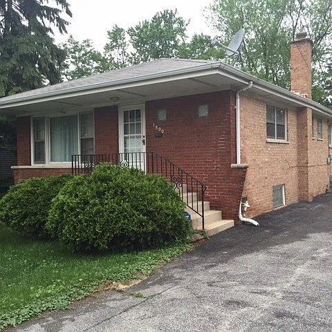 1500 Ridge Rd photo 1