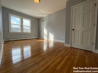 7 High Street Pl APT 3, Brookline, MA 02445