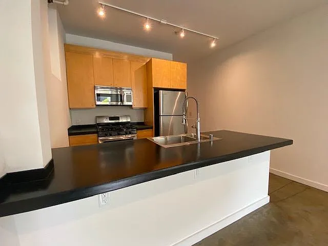 Lantern Lofts — Photo 3
