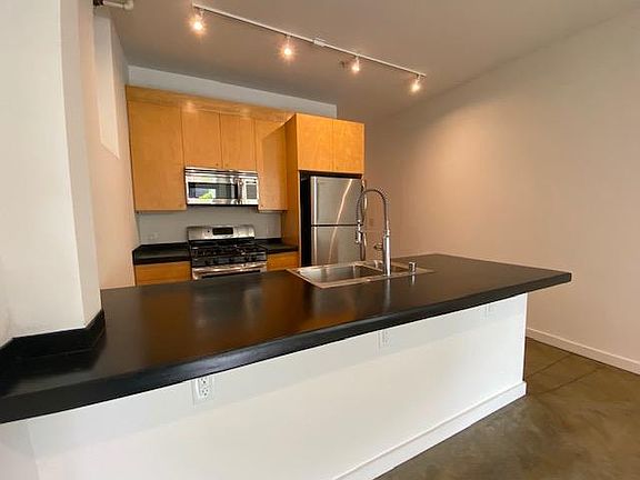 3rd image of 1168 Folsom St #252c6bbe0