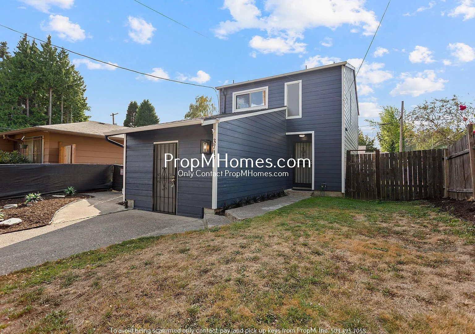 Beautiful Three bedroom Home in the Boise Neighborhood! — Photo 1