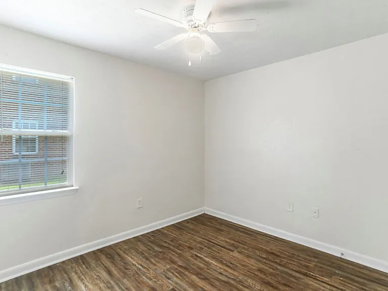 Cypress Meadows Apartments — Photo 6