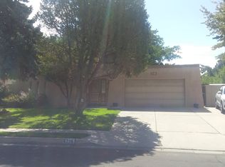 6216 Loftus Ave NE, Albuquerque, NM 87109