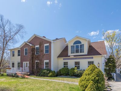 589 Commercial St, Rockport, ME, 04856