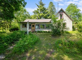 1464 Berkey Rd, Swanton, OH 43558