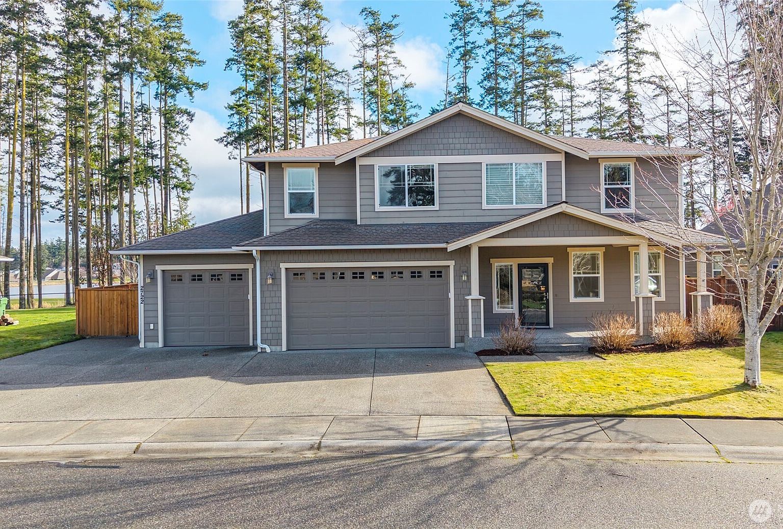 2722 SW Fairway Point Drive