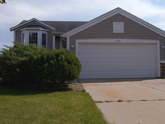 2nd image of 3281 Clear View Dr
