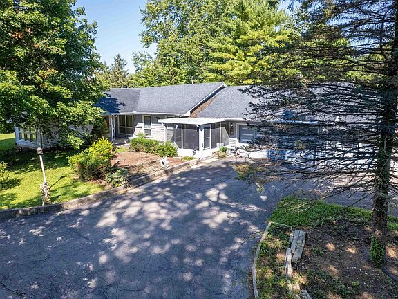 2nd image of 3020 Shildmyer Rd