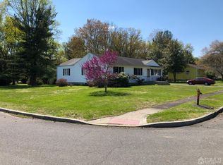 59 Lake Dr, Roosevelt, NJ 08555