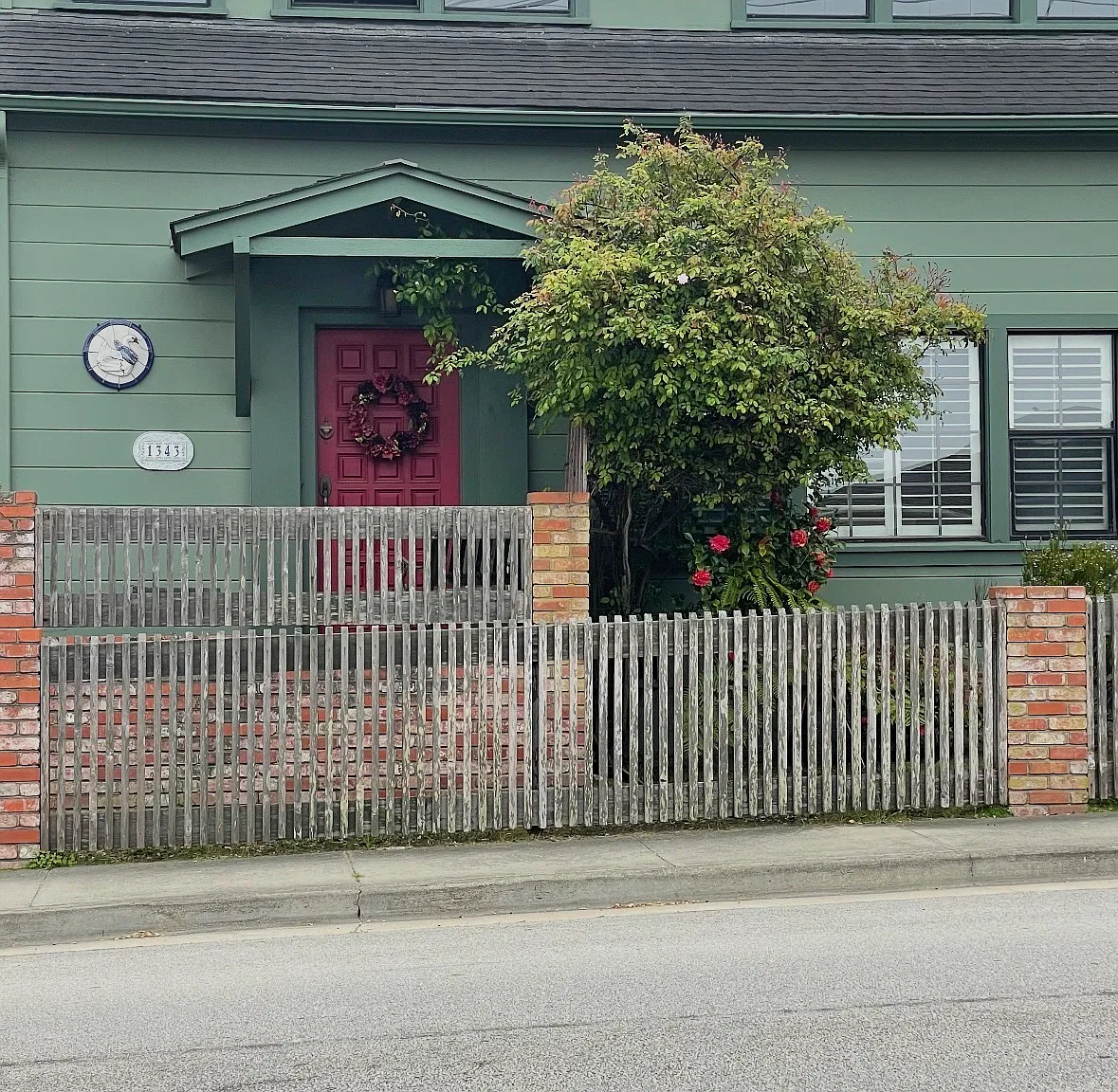 1343 David Ave — Photo 1