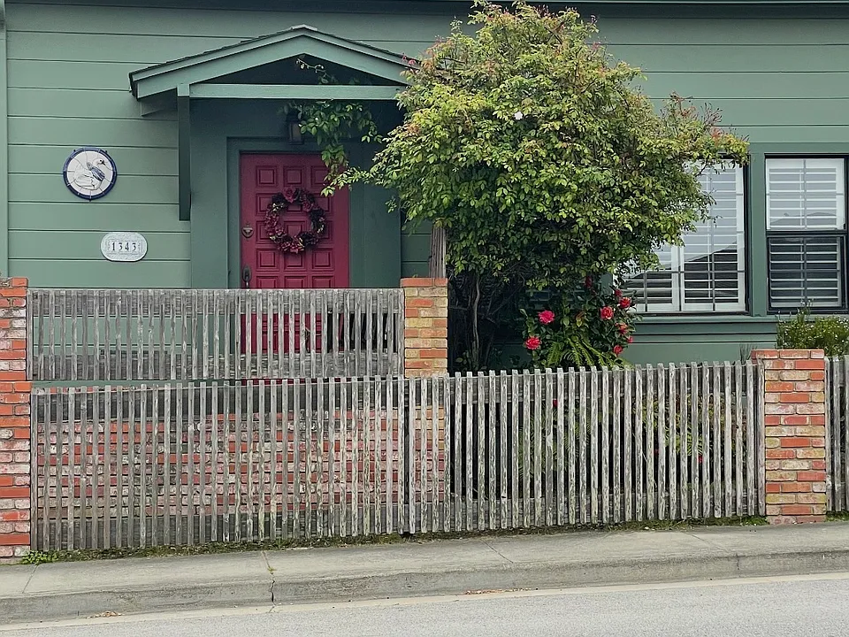 1343 David Ave