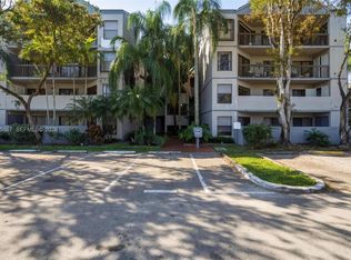 13250 SW 88th Ter APT 101, Miami, FL 33186