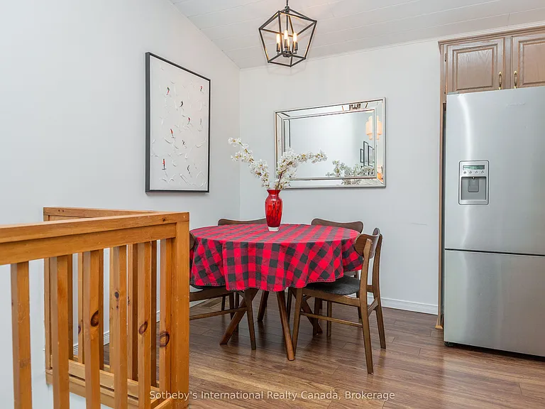 125 Fairway Cres #16 — Photo 12