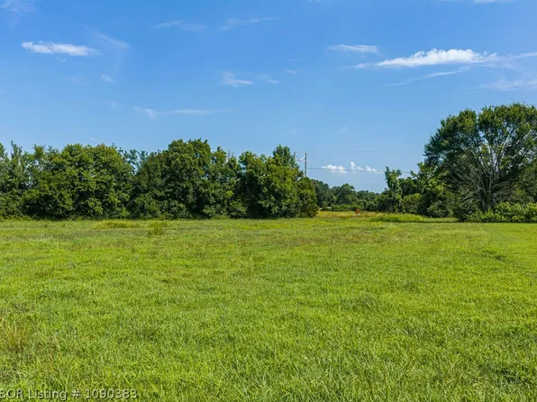 64th Hwy, Alma, AR 72921