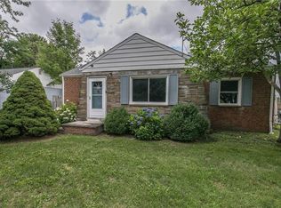 6643 Ridgeview Rd, Mayfield Heights, OH 44124