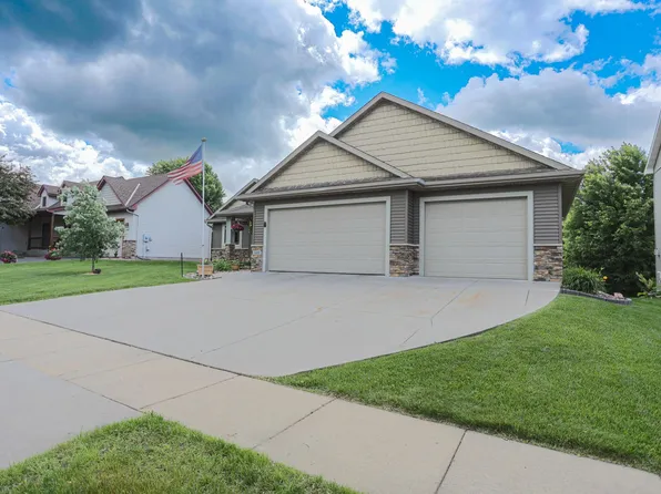 1680 Valley Quail Dr, River Falls, WI 54022