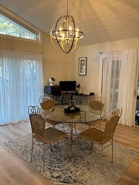 3 bed, 2.0 bath, 1650 sqft, $1,800 — Photo 4
