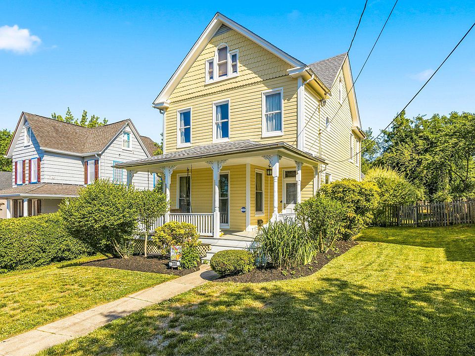1st image of 338 Rosebank Ave