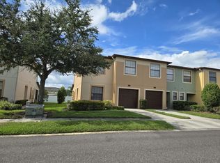 2637 Oleander Lakes Dr, Brandon, FL 33511