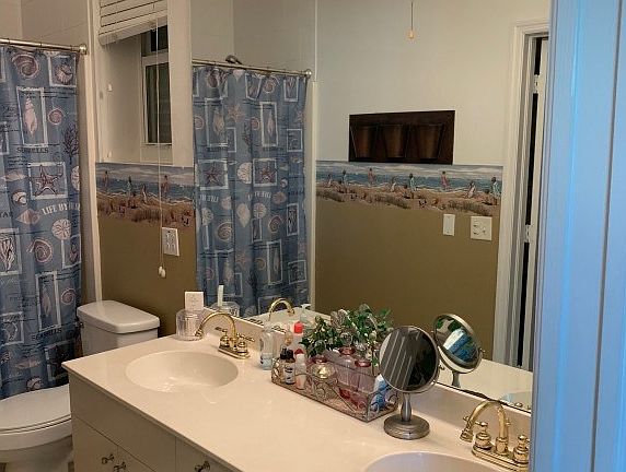 4th image of 494 Tallwood St