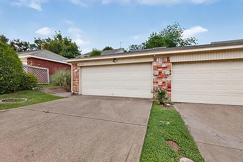 6120 Cypress Point Dr Photo 1
