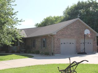 6316 County Road 273, Hannibal, MO 63401