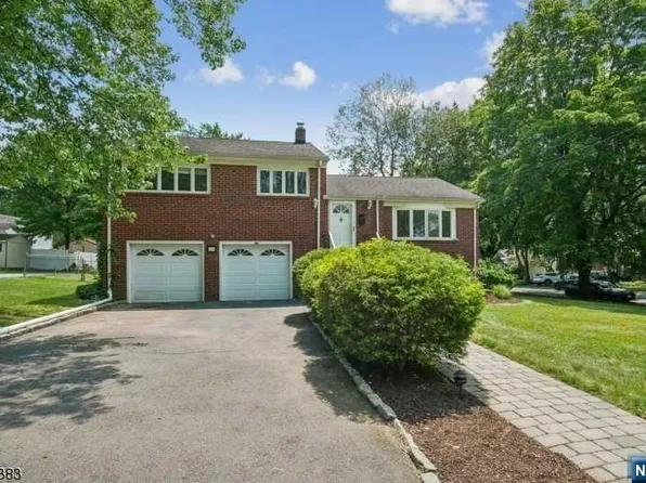154 Old Indian Rd, West Orange, NJ 07052