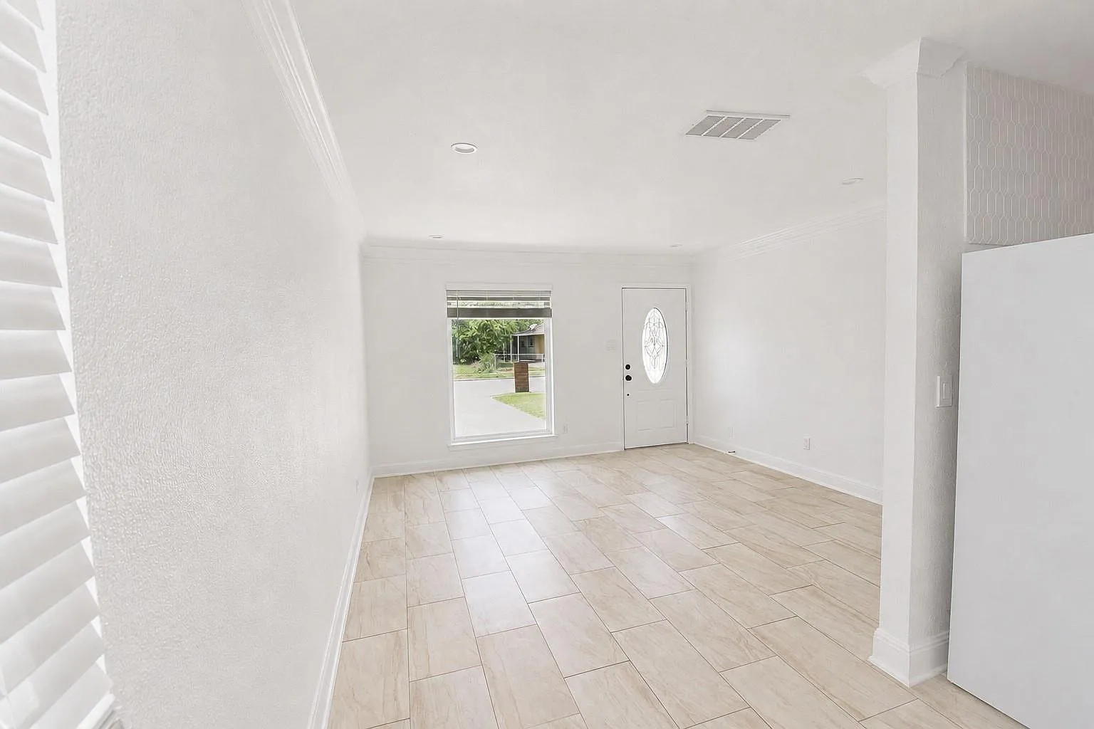 4 bed, 2.0 bath, 1444 sqft, $2,500 — Photo 4