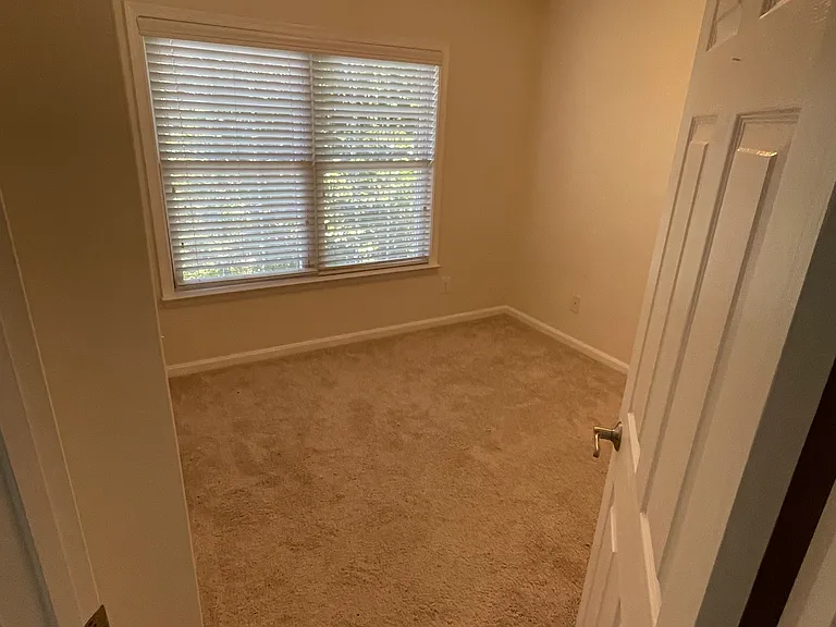 200 Cross Keys Pl — Photo 25