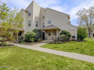 306 Larkspur Ln, Jackson, NJ 08527