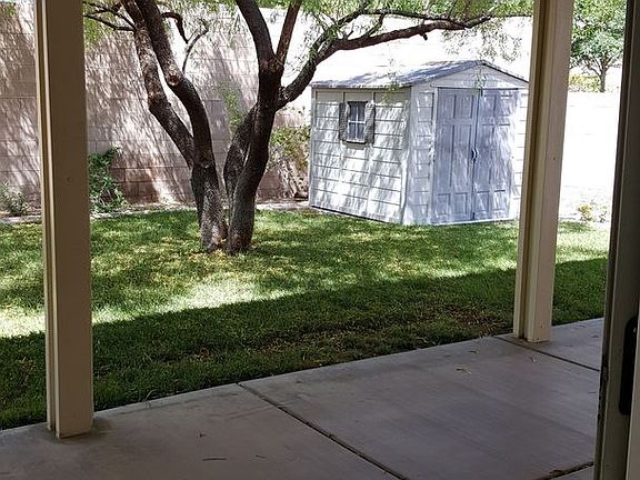 2nd image of 5929 Aqua Verde St