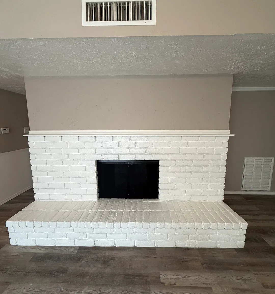 3 bed, 2.0 bath, 1778 sqft, $2,099 — Photo 3
