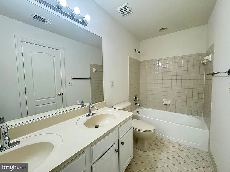 5117 Sante Fe Ct — Photo 58