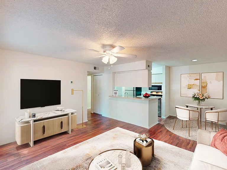 Lakewood Place — Photo 14