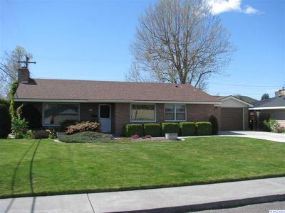 2027 W Falls Ave, Kennewick, WA, 99336