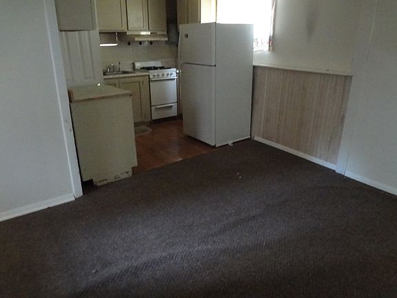5th image of 738 Jackson Ave