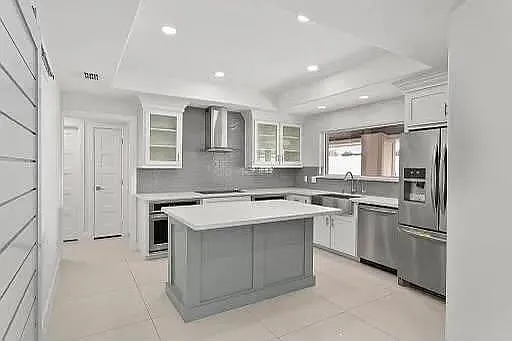 505 E Nassau Ave — Photo 2