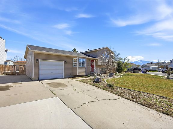 3rd image of 6831 S Fox Ridge Way