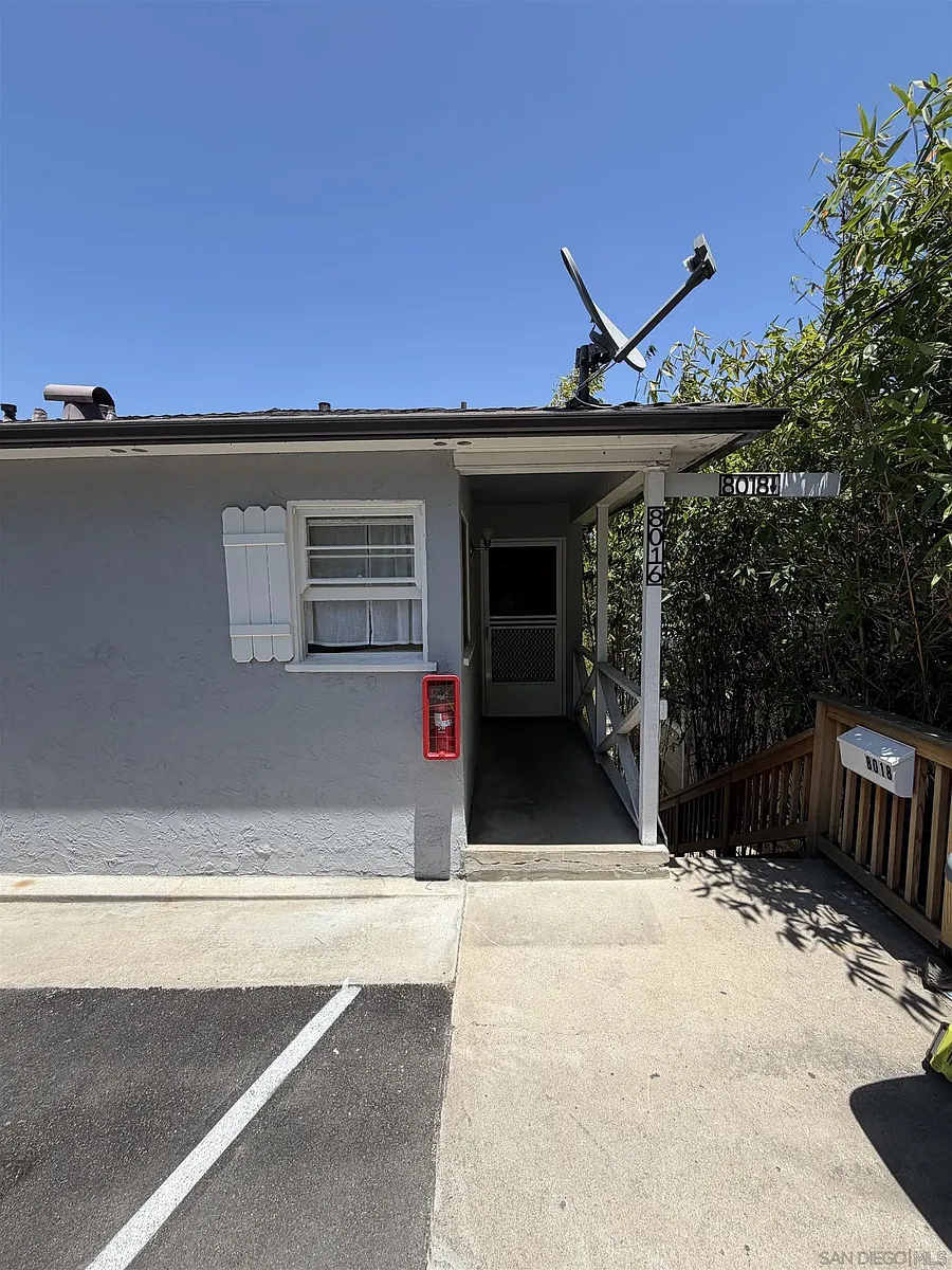 Building Photo - 8016 Lemon Ave