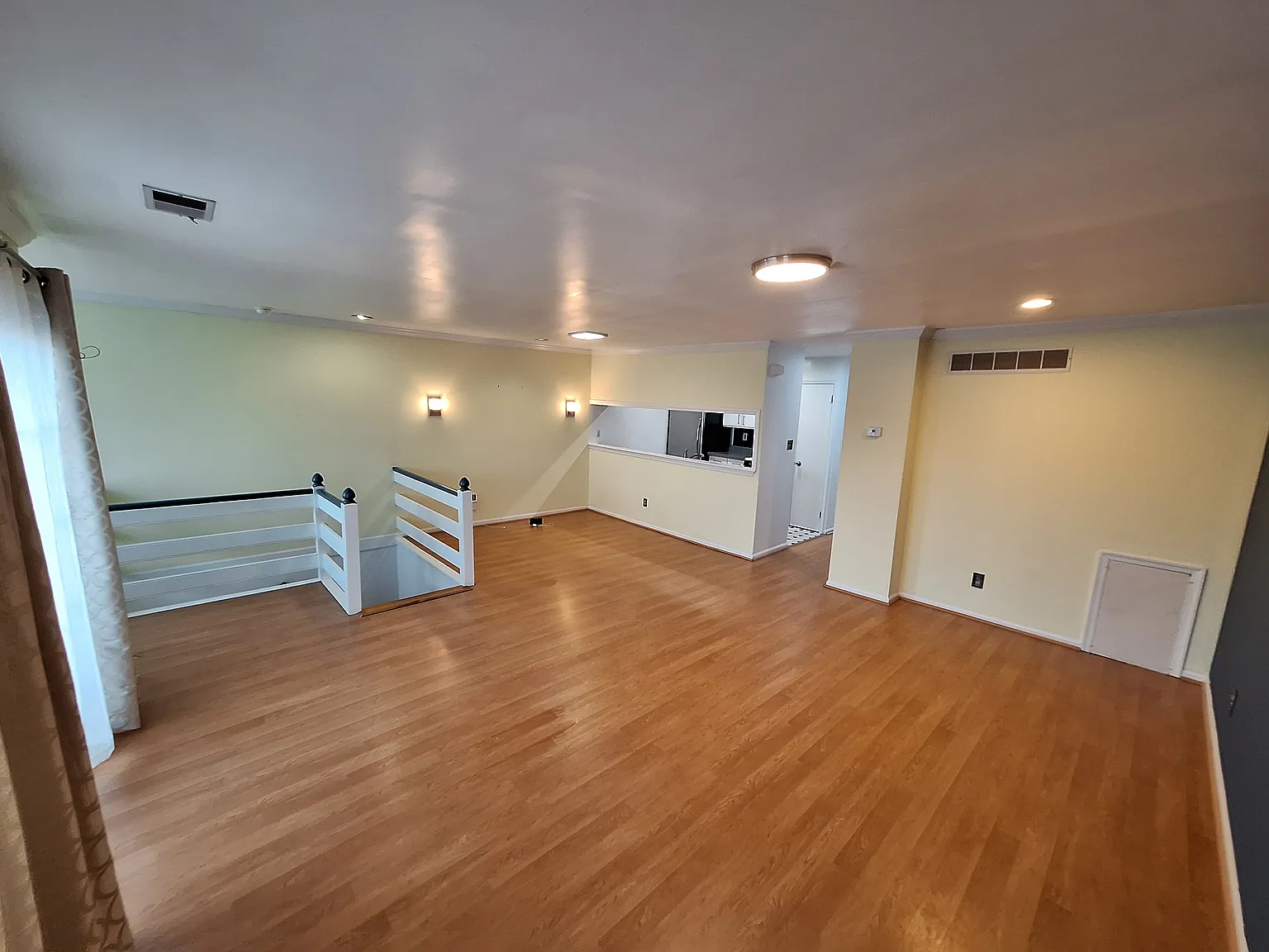 131 Wendover Dr — Photo 4