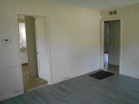 5th image of 917 Lanier Ave