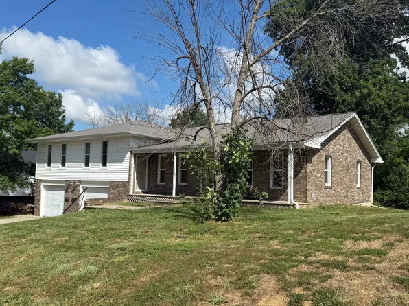 627-629 Hendricks St #627, Mexico, MO 65265