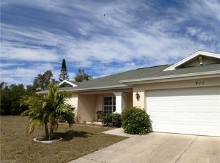 825 NW 1st St, Cape Coral, FL 33993