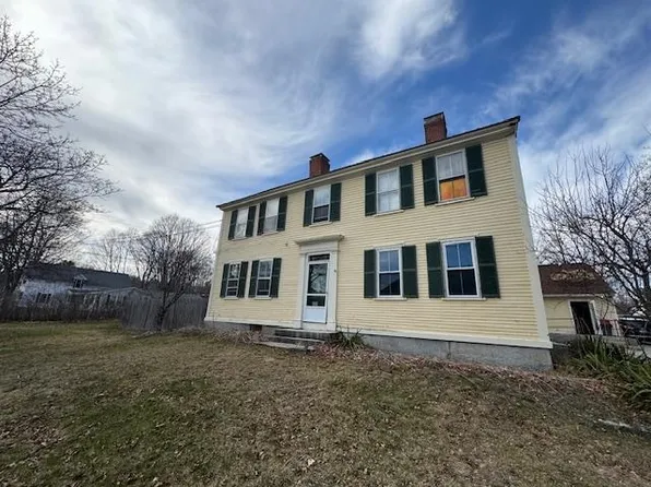 26 Western Avenue, Henniker, NH 03242