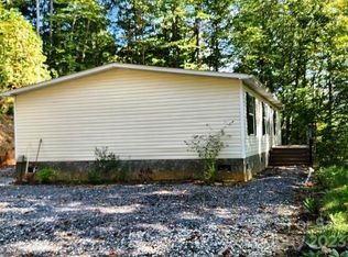 1122 Hortons Creek Rd, Burnsville, NC 28714
